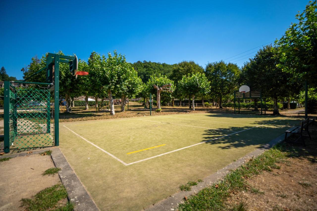 Camping Le Chateau Du Gibanel Saint-Martial-Entraygues Luaran gambar