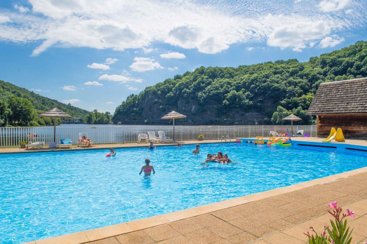 Camping Le Chateau Du Gibanel Saint-Martial-Entraygues Luaran gambar