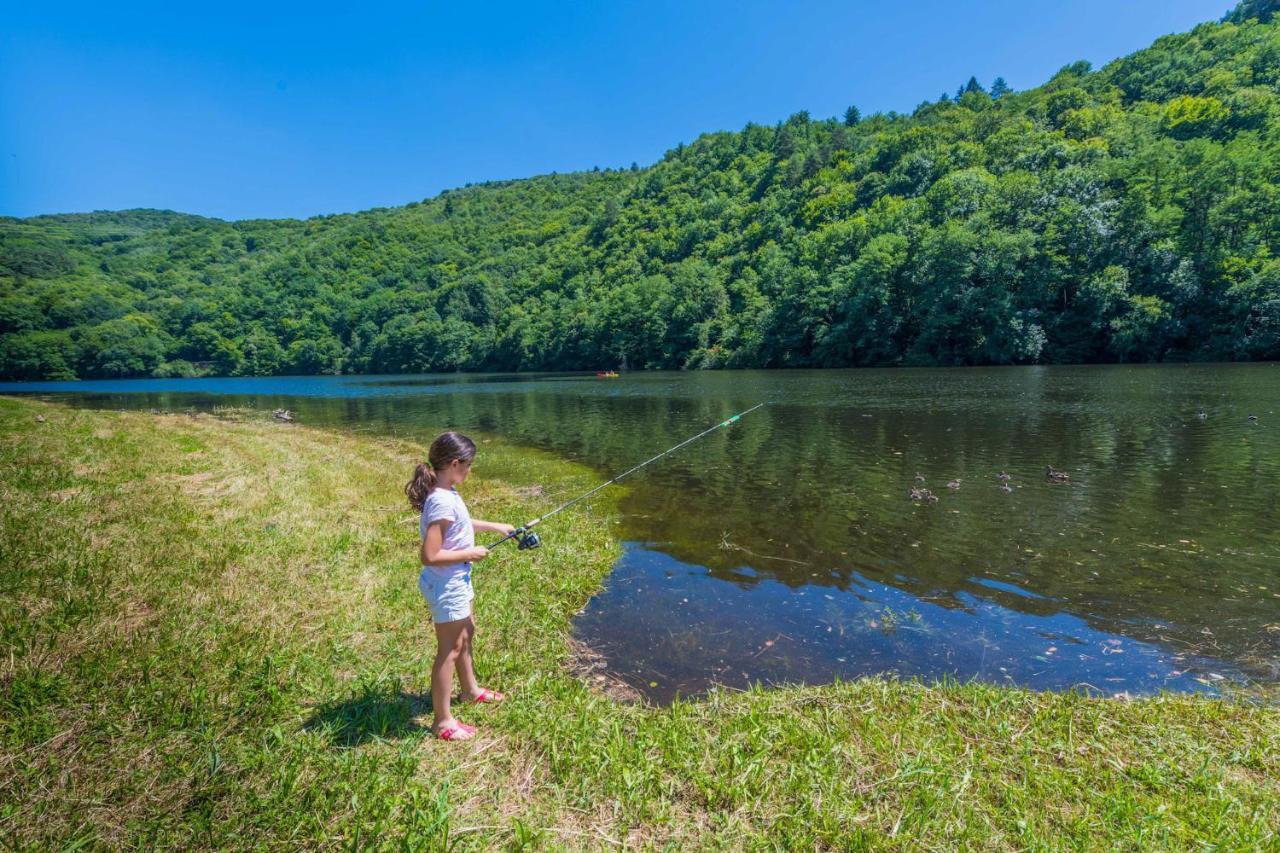 Camping Le Chateau Du Gibanel Saint-Martial-Entraygues Luaran gambar