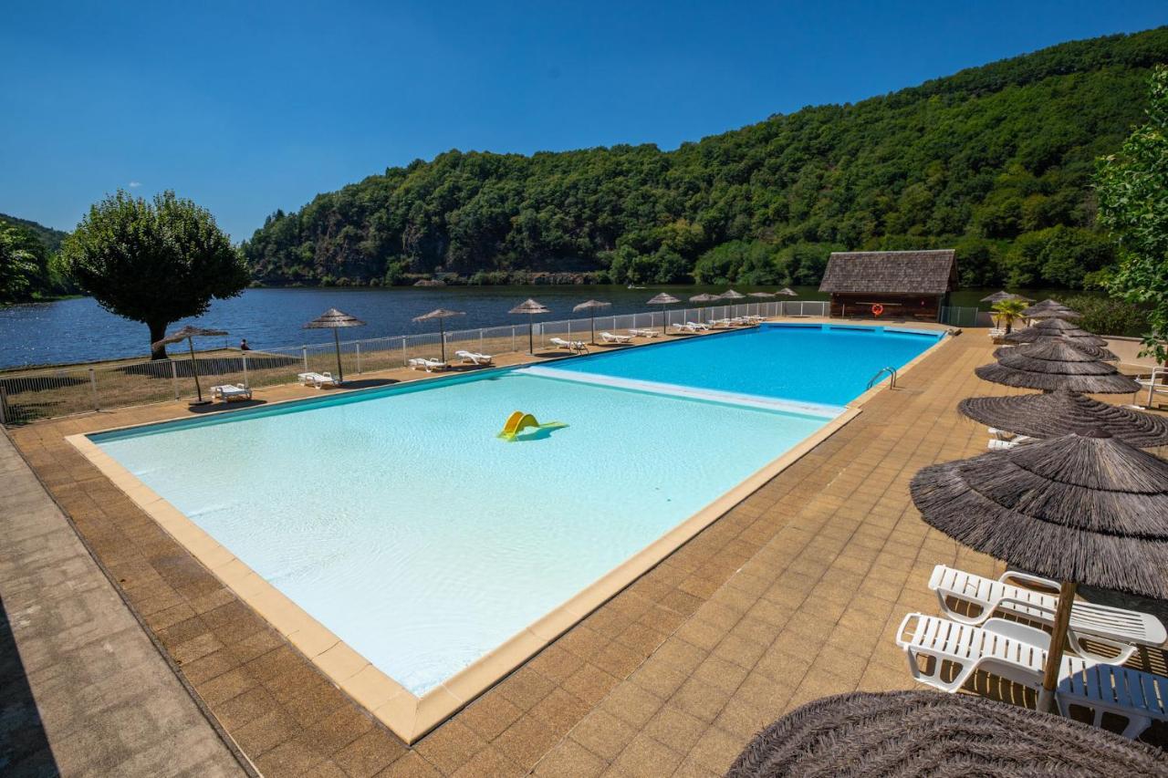 Camping Le Chateau Du Gibanel Saint-Martial-Entraygues Luaran gambar