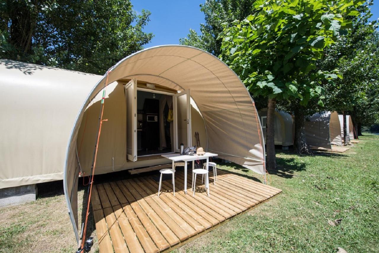 Camping Le Chateau Du Gibanel Saint-Martial-Entraygues Luaran gambar