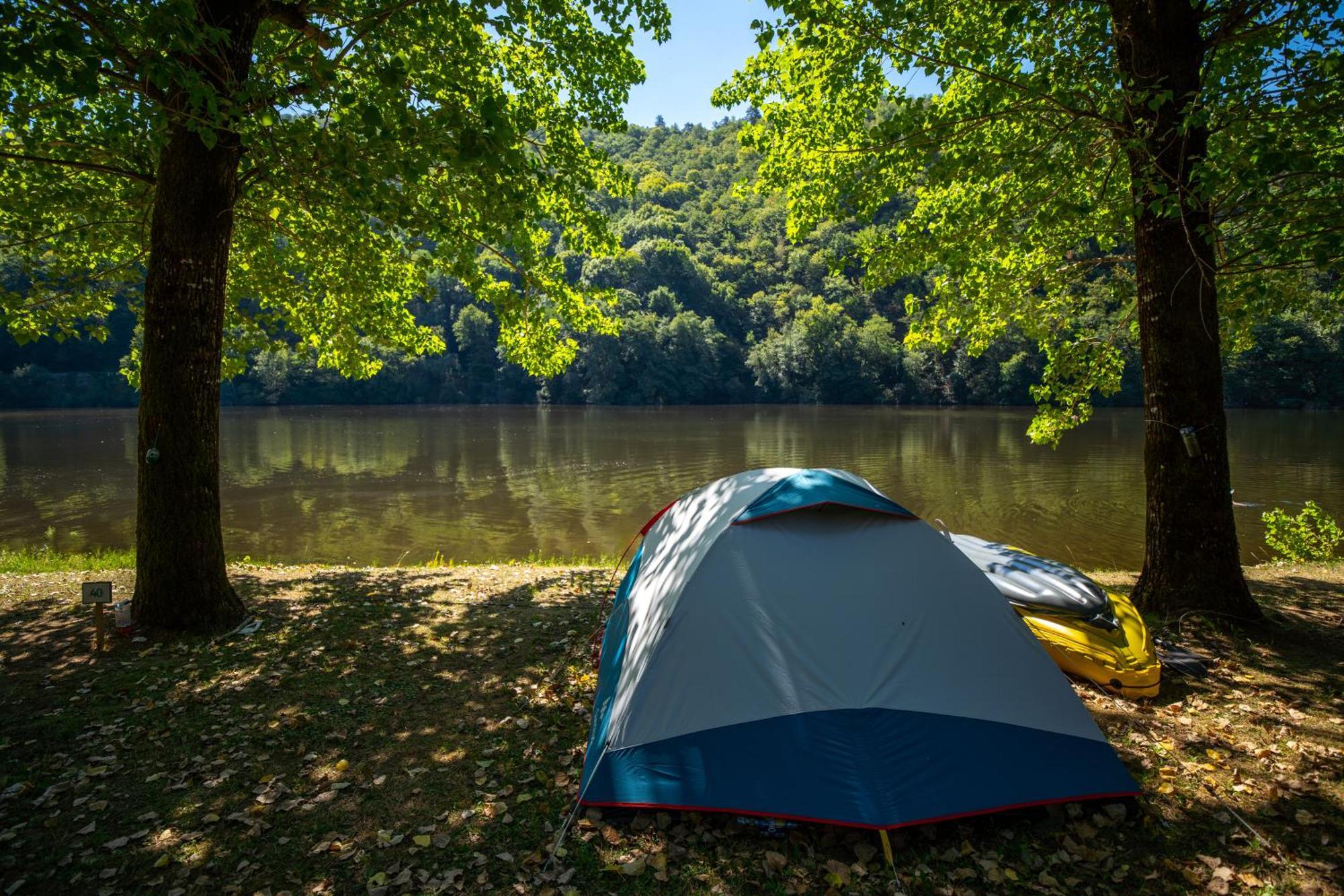 Camping Le Chateau Du Gibanel Saint-Martial-Entraygues Luaran gambar