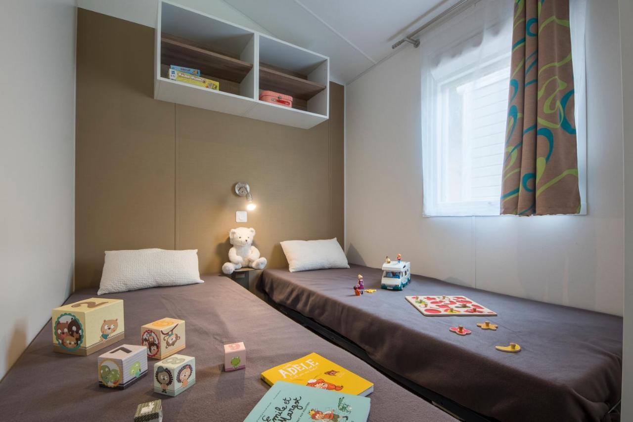 Camping Le Chateau Du Gibanel Saint-Martial-Entraygues Luaran gambar